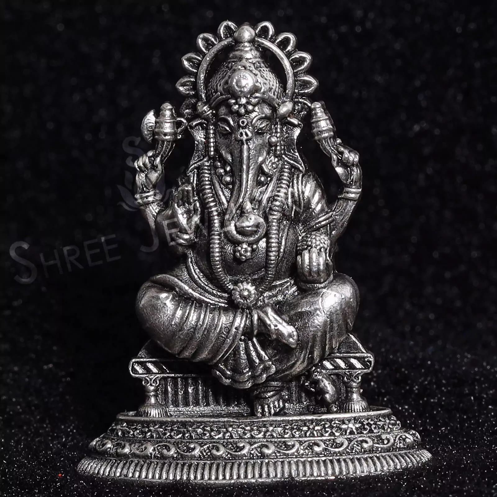 silver-ganesh-idol